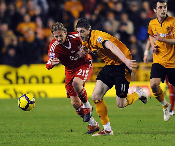 联赛中发光 联赛中发光